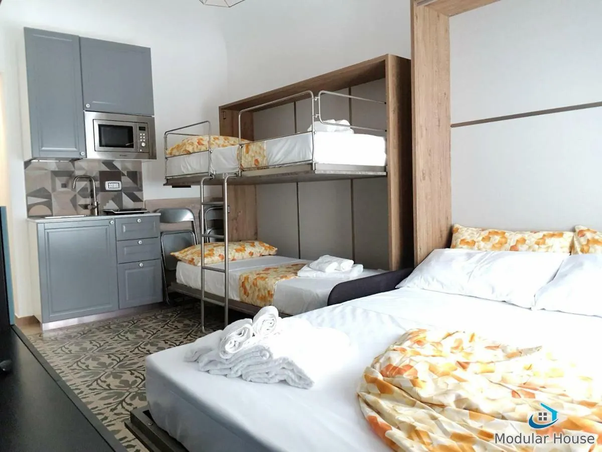 Modular House Lägenhet Cefalù 0*,