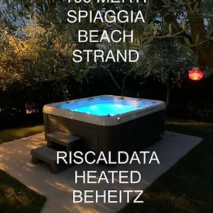 Lori Garden And , Peschiera del Garda Italien